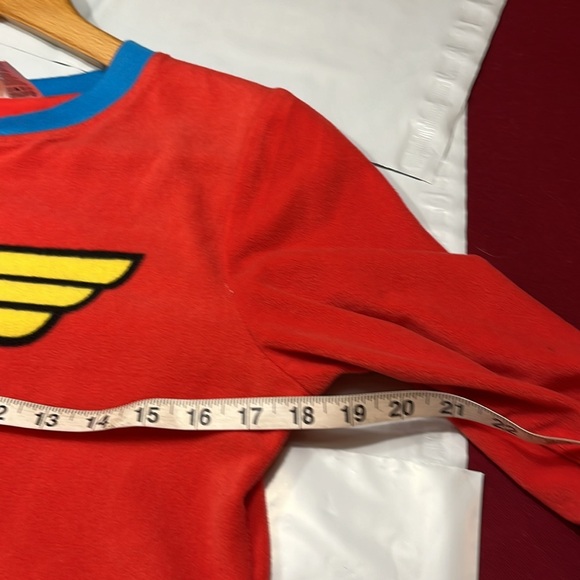 Wonder Woman RED fleece one piece body suit zip up Onesie PJS footed costume Lg - Picture 7 of 16